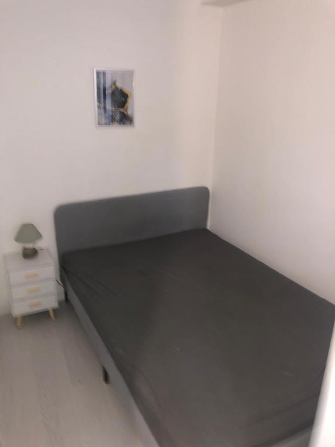Cosy Appartement Au Plein Centre De روفيك المظهر الخارجي الصورة